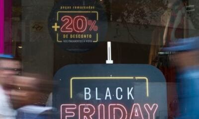 Nove em cada dez brasileiros pretendem comprar algo na Black Friday