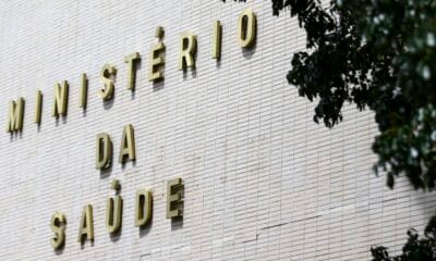 Organizações cobram do Ministério da Saúde entrega de remédio para AME
