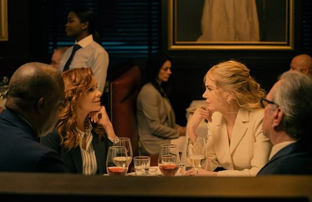Na Leoa Robyn interpreta Amanda Albright