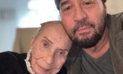 A mãe de Jeremy Piven, Joyce, morre aos 94 anos enquanto o ator faz uma homenagem comovente