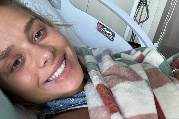 Estrela do TikTok morre aos 26 anos após luta contra o câncer