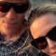 Michelle Pfeiffer Cozies até o marido de 31 anos David E. Kelley durante o fim de semana do dia dos namorados