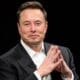 Quem é a escritora que diz ter dado à luz ao 13º filho de Elon Musk