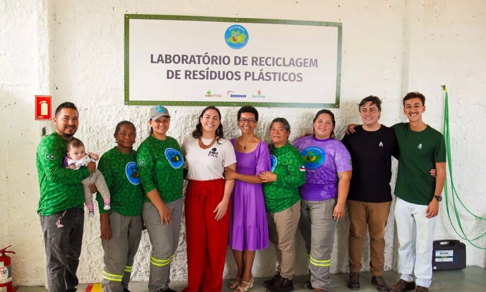 Laboratório para reciclagem de plástico fortalece economia circular