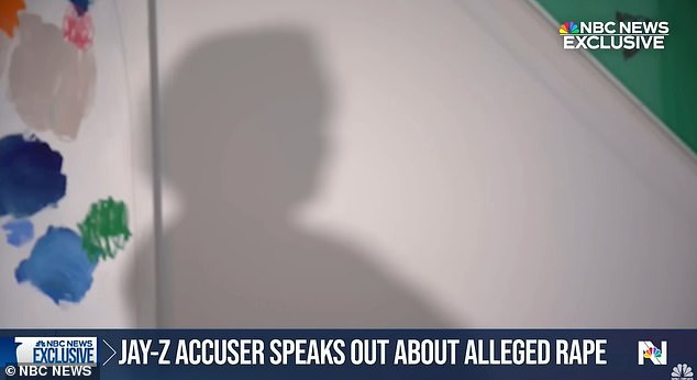 Os advogados de Jay-Z citaram uma entrevista na televisão de dezembro com a NBC News, na qual seu acusador reconheceu inconsistências em sua história como uma razão para jogar o caso
