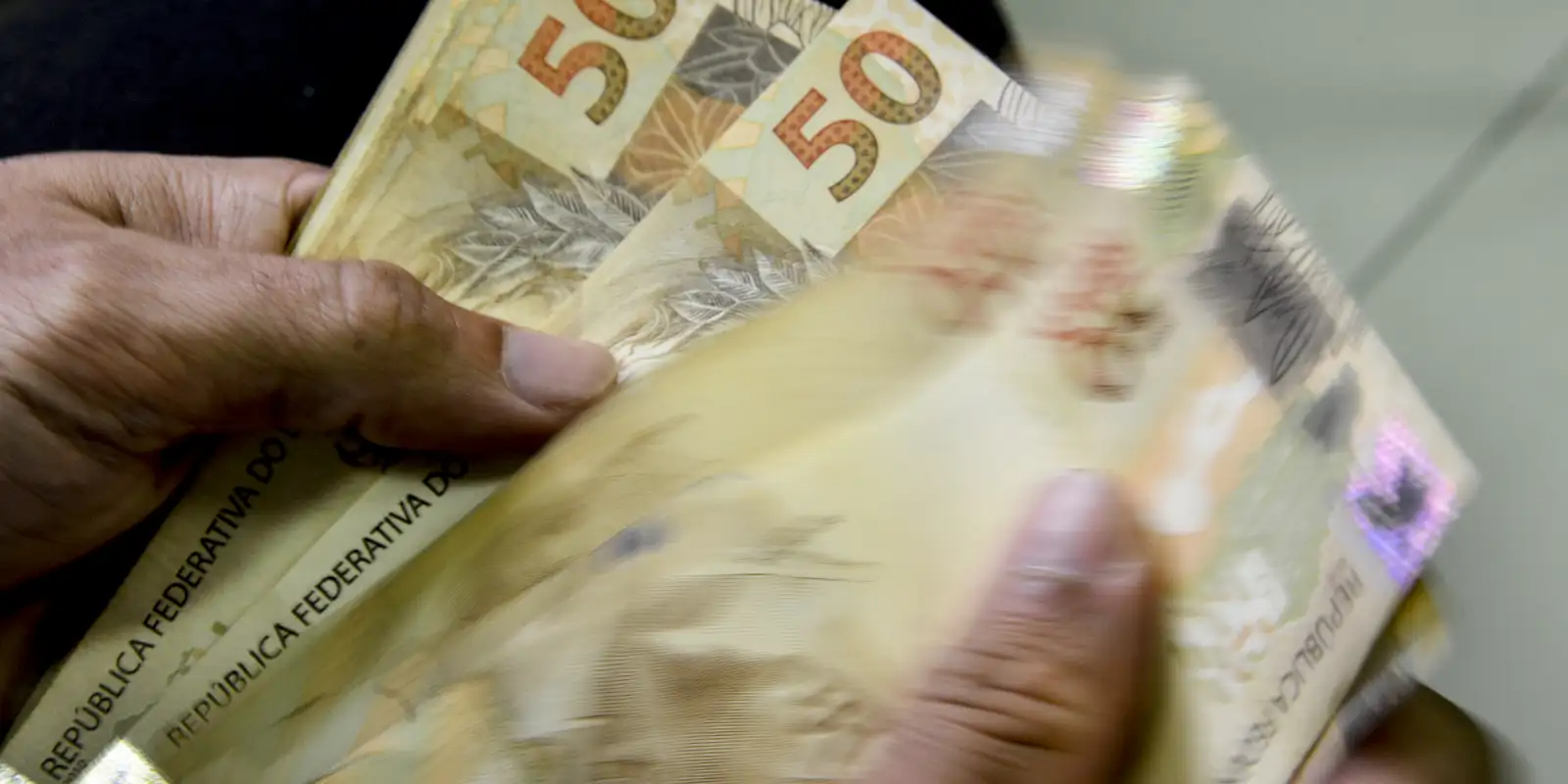 Receita Federal começa a receber IRPF a partir de segunda-feira (17)