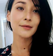 Renata Sayuri tem 43 anos e também foi assistente de palco do programa Fantasia, no SBT