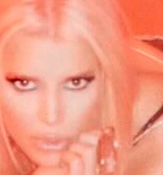 Os fãs chocados de Jessica Simpson reagem a ela expondo sua calcinha em filmagem de besteira em meio ao divórcio