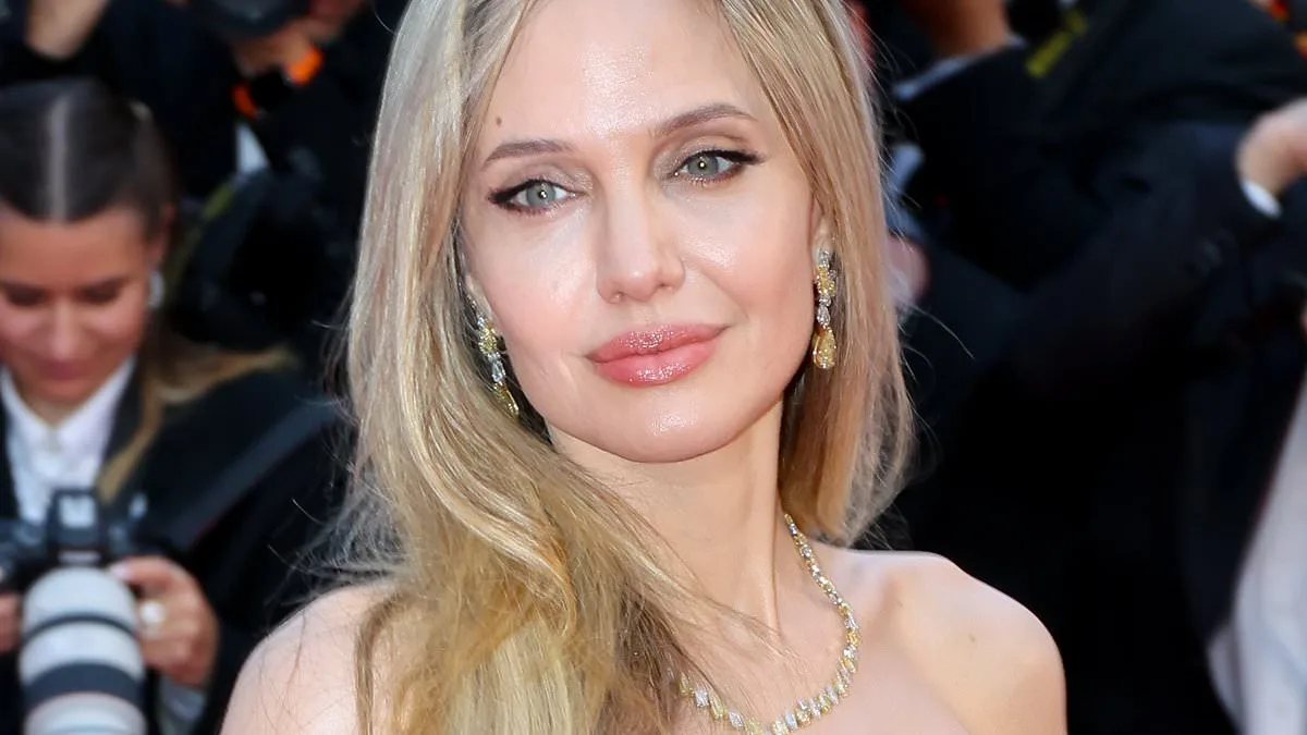 Angelina Jolie chega à estréia de Pedro Pascal em Cannes ... depois que Hunk foi ligado à ex -Jennifer Aniston de Brad Pitt