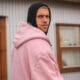 Exausto, Justin Bieber perde a paciência com fotógrafos e faz apelo: “Sou pai e marido”