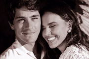 Após anunciar gravidez, Mariana Rios publica foto rara com o namorado