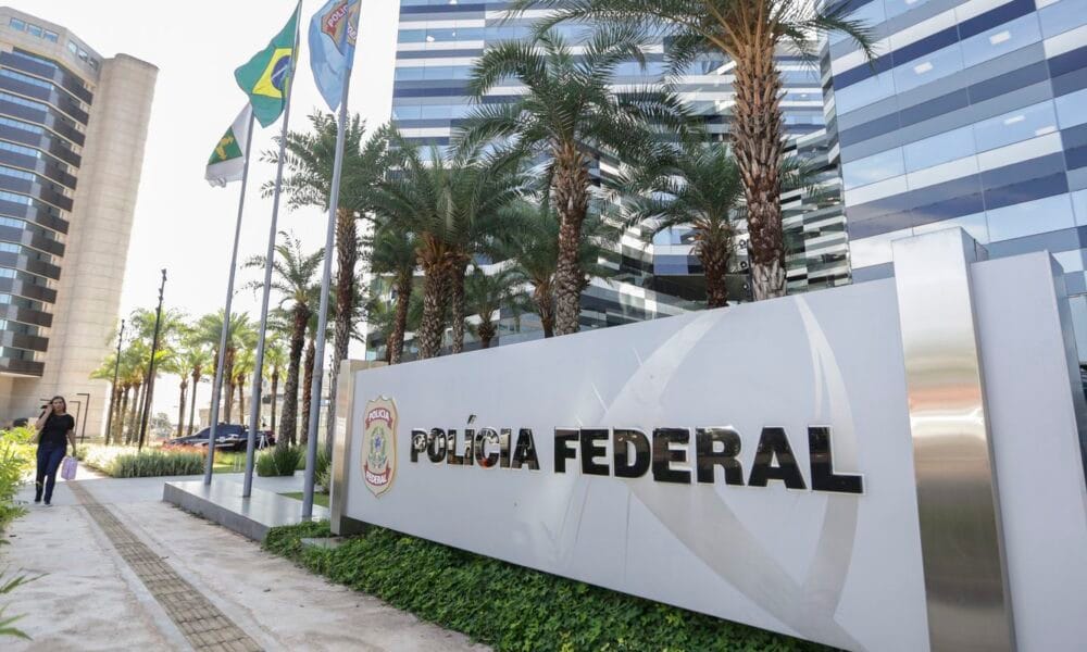 PF faz operação contra quadrilha que lesava clientes da Caixa