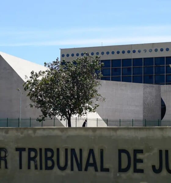 PF prende prefeito de Palmas por vazamento de investigação sigilosa
