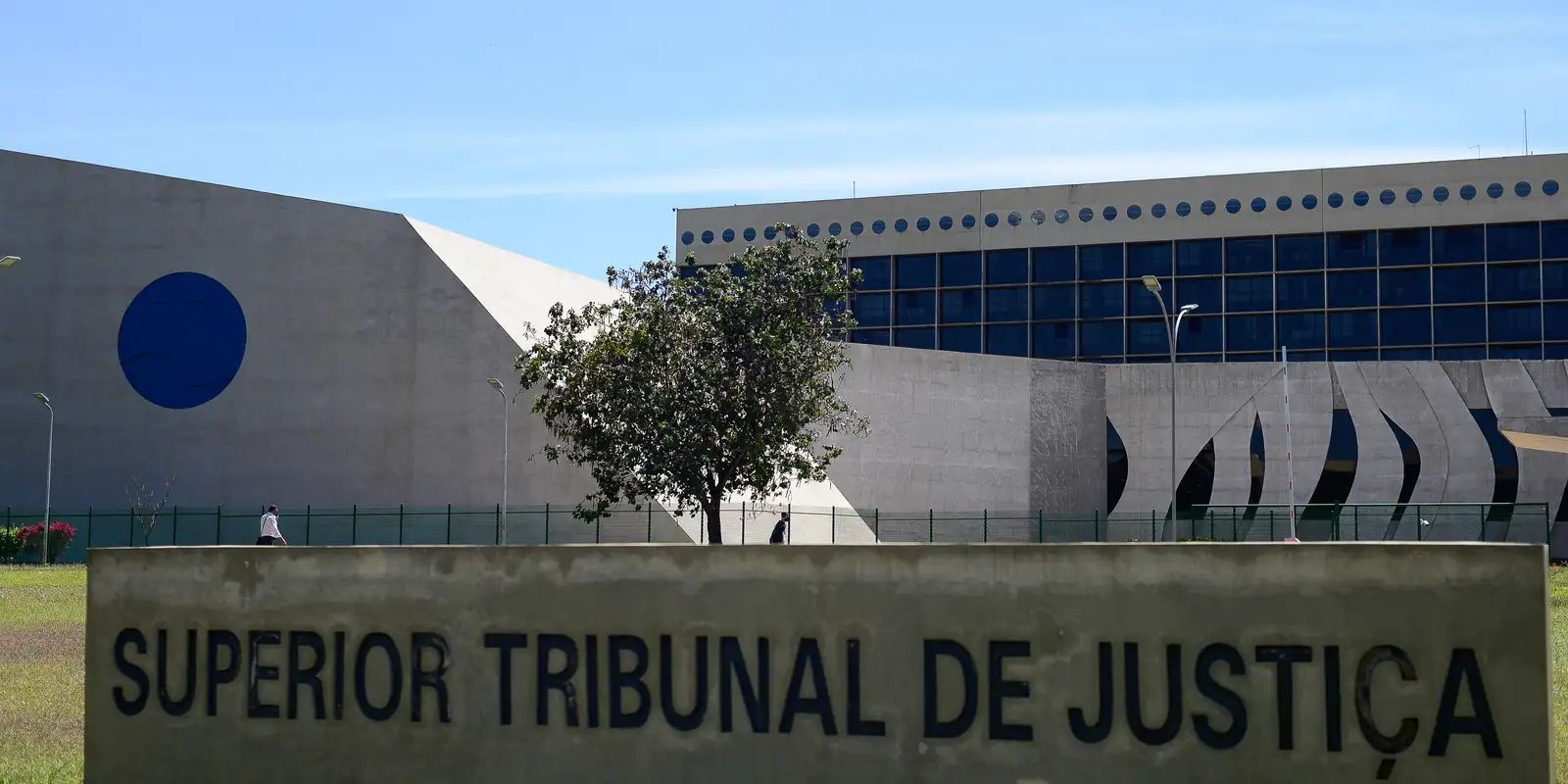 PF prende prefeito de Palmas por vazamento de investigação sigilosa