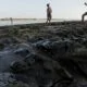 Estrangeiros atrasam investigação sobre óleo no litoral do Nordeste