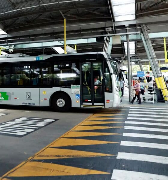 Sindicatos paulistas cobram autoridades ações contra ataques a ônibus