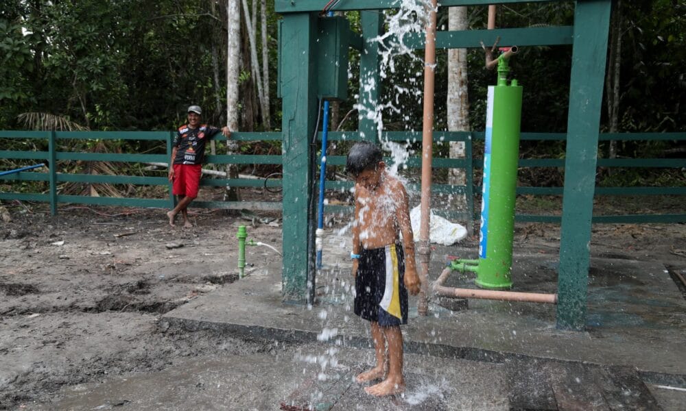 Água potável com energia solar transforma vida de quilombo no Amazonas - FAS