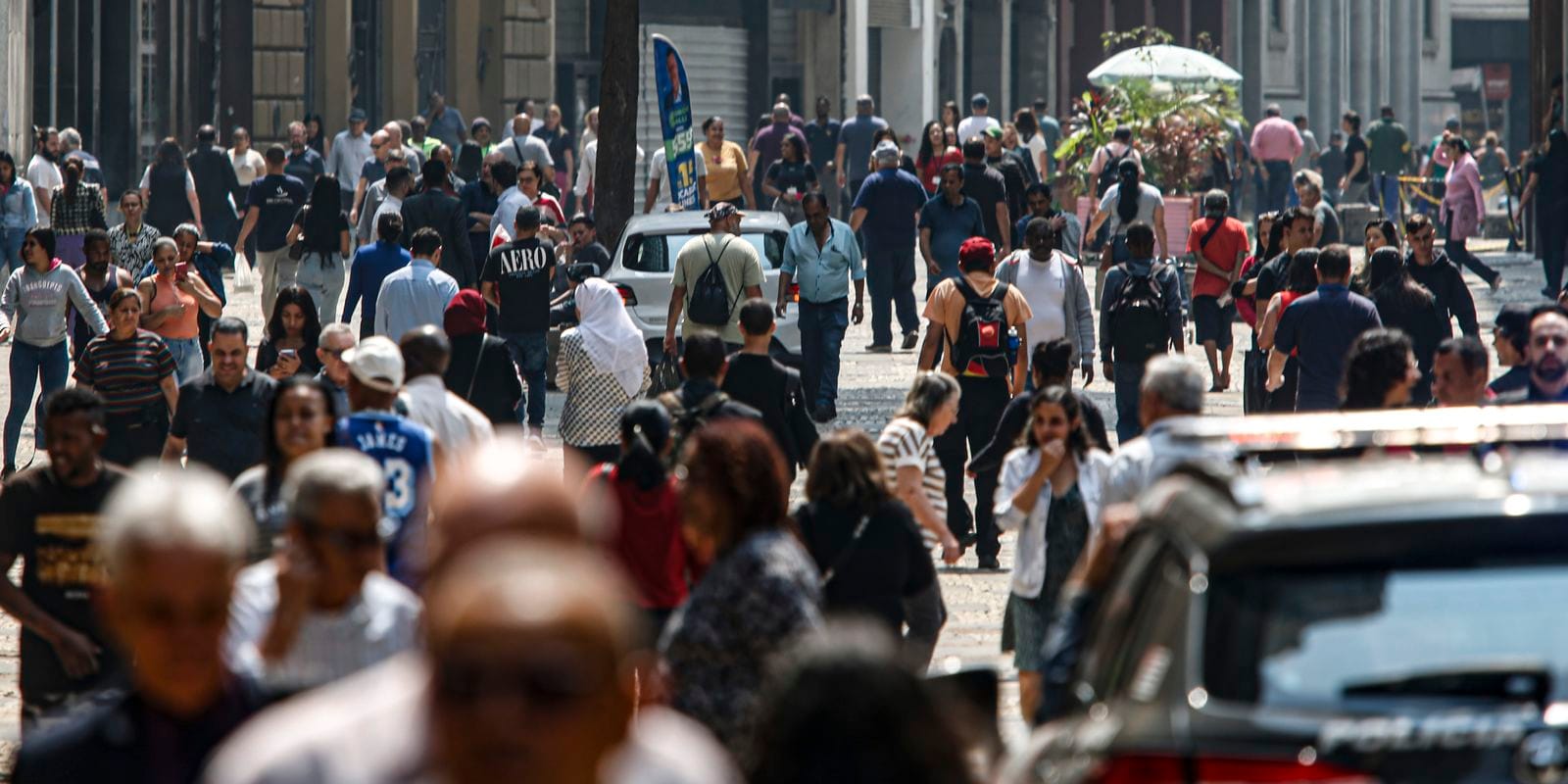 Mais de 6,5 milhões de famílias deixaram linha da pobreza em 2 anos