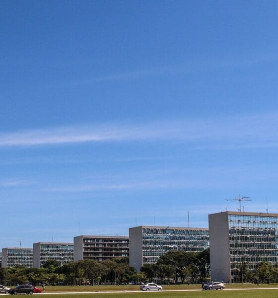 TCU suspende exigência de governo buscar centro da meta fiscal em 2025