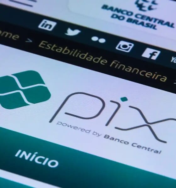 Pix por aproximação completa um ano com baixa adesão