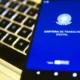 Carteira de trabalho digital, documento que registra vínculos empregatícios no Brasil
