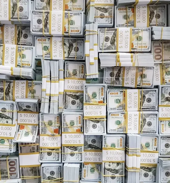Cédulas e moedas de real