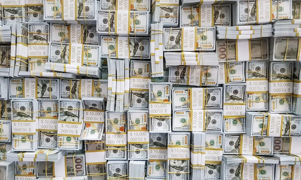 Cédulas e moedas de real