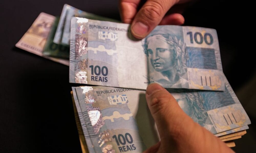 Cédulas e moedas de real, moeda brasileira