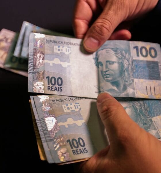 Cédulas e moedas de real, moeda brasileira